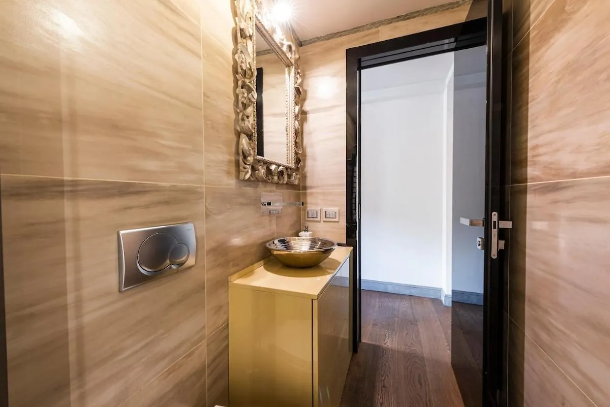 Cosy Suites In Glamorous Santo Spirito Plus Florence