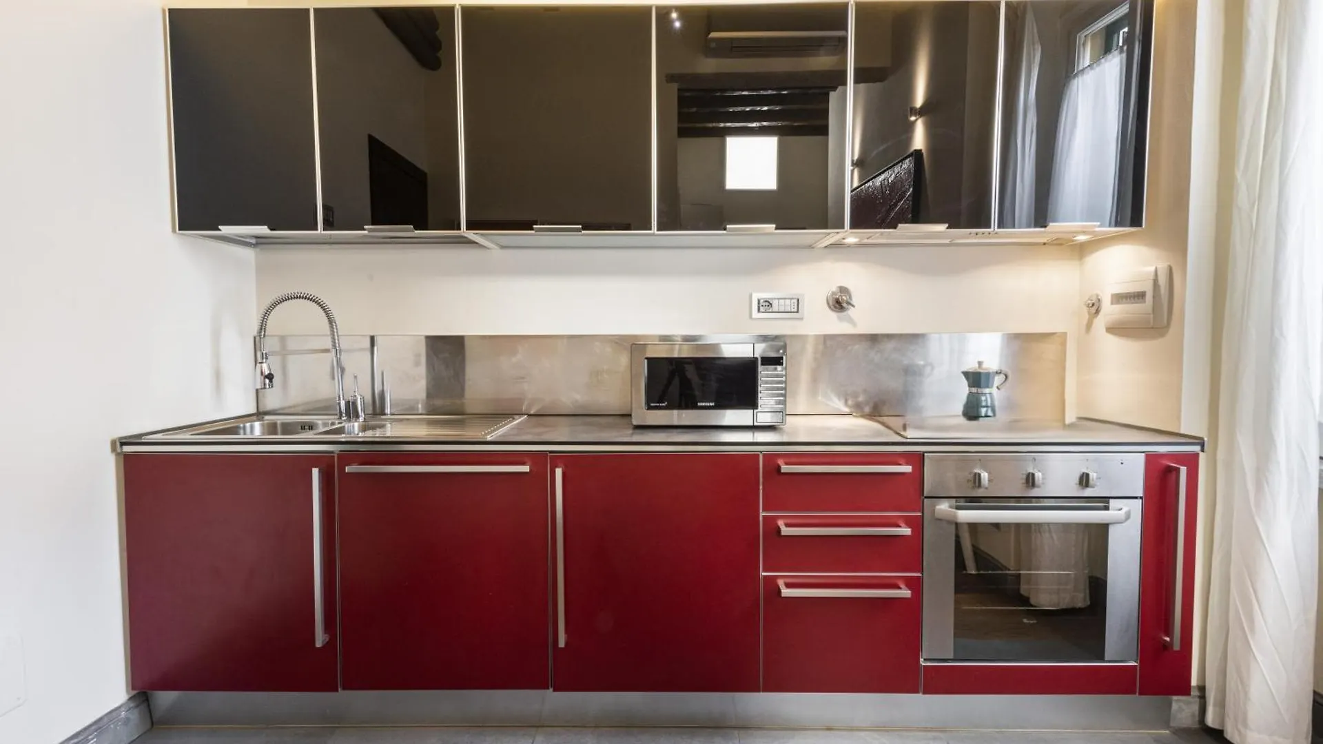 Cosy Suites In Glamorous Santo Spirito Plus Florence