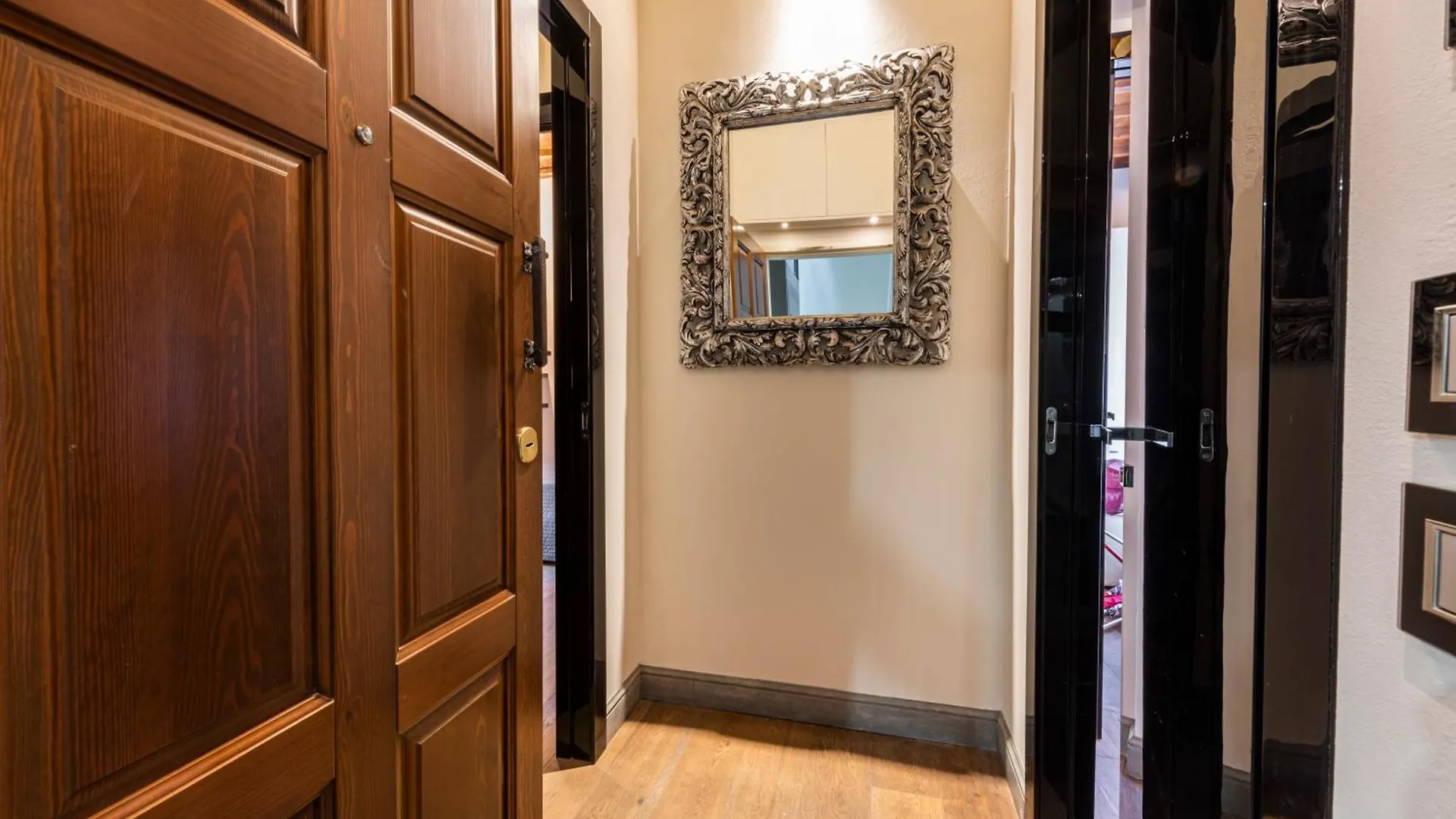 Cosy Suites In Glamorous Santo Spirito Plus Florence 0*,
